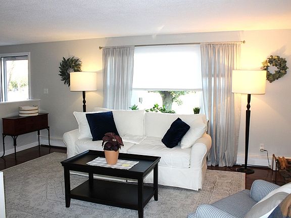 4th image of 256 E Central St #256