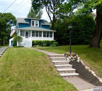 59 Hill St, Midland Park, NJ, 07432