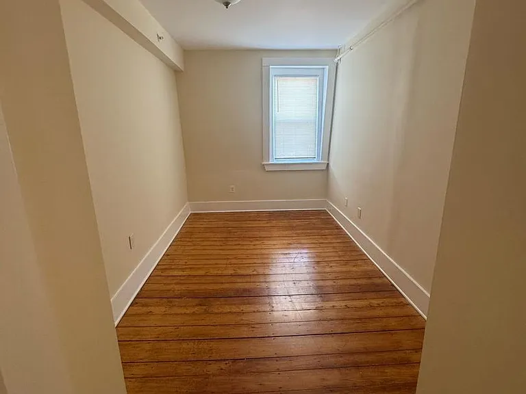 10-28 Centennial Pl — Photo 10