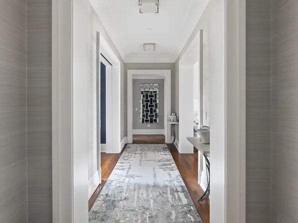 20 East End Avenue image 11 of 31