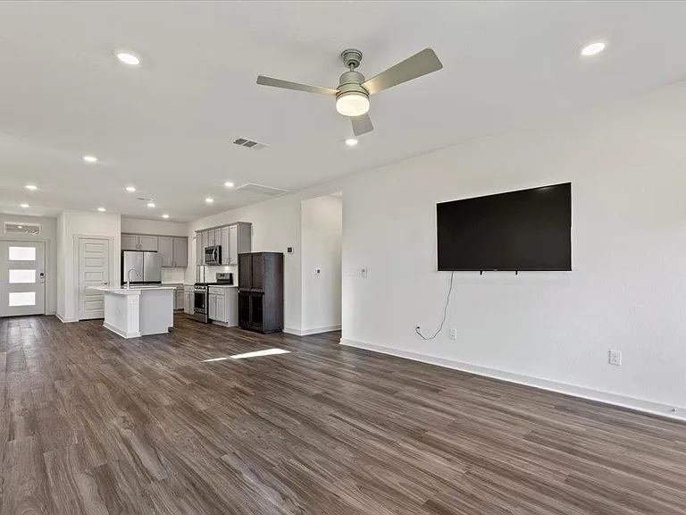 7704 Jacobean Way — Photo 11