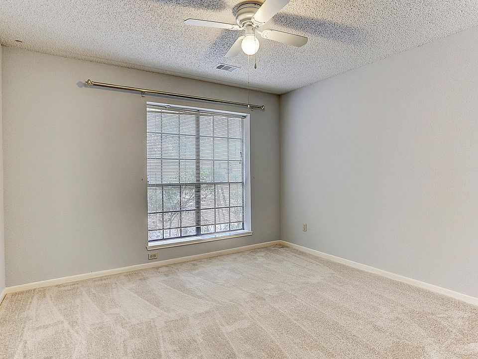1st image of 307 E Sutton Sq