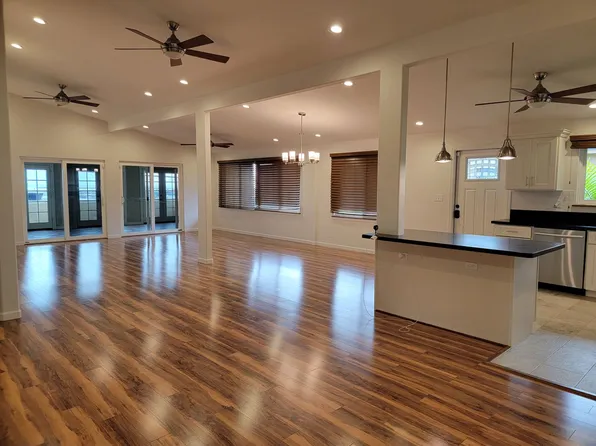 1971 Ala Mahamoe St, Honolulu, HI 96819