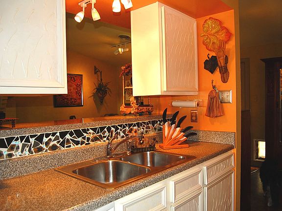 Kitchen Open to FR