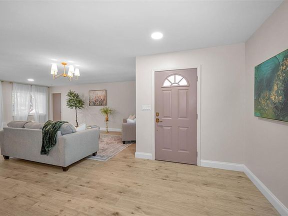 5th image of 1558 COTTONWOOD TERRACE