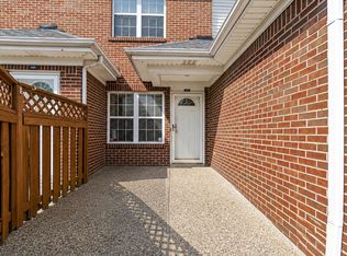 402 Blue Rose Ct, Blue Ridge Manor, KY 40223