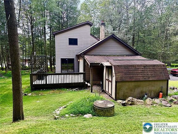 3rd image of 84 Tanglewood Dr