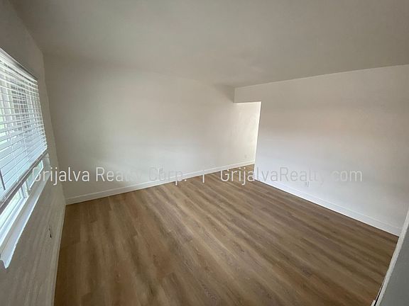 3rd image of 2515 N Geronimo Ave #B