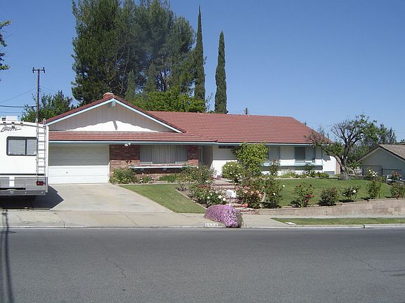 2nd image of 2079 Hendrix Ave