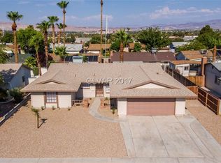 4262 Annie Oakley Dr, Las Vegas, NV 89121