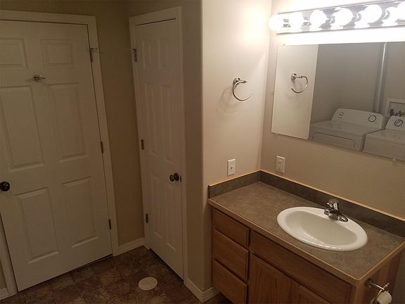 4th image of 1345 Lilly Ct #A