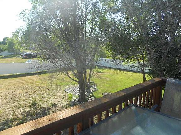 3rd image of 3125 Guadeloupe Dr
