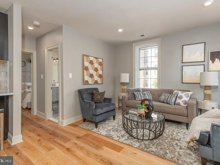 2100 Newport Pl NW #3 — Photo 9
