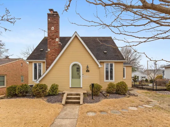 405 S Missouri Ave, Belleville, IL 62220