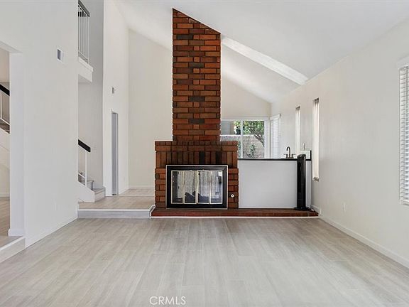 3rd image of 20220 Elkwood St