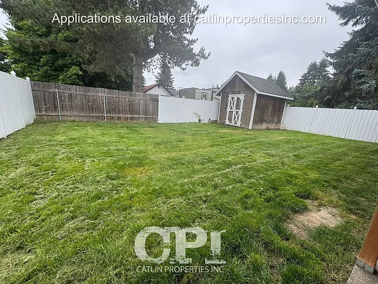 744 Woodard Ave NE — Photo 16