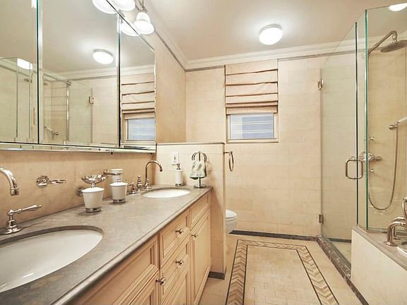 5th image of 330 E 72nd St APT 7
