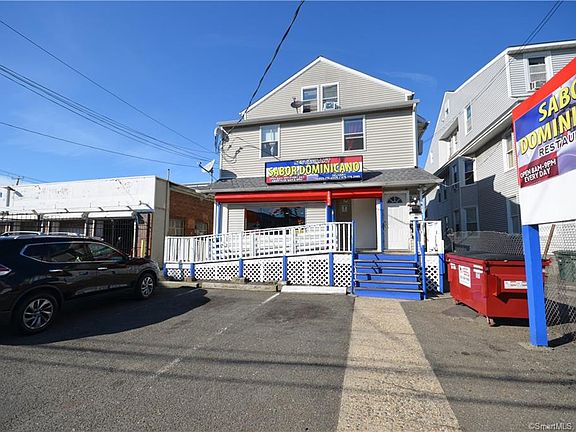 2nd image of 1174 Fairfield Ave #1176