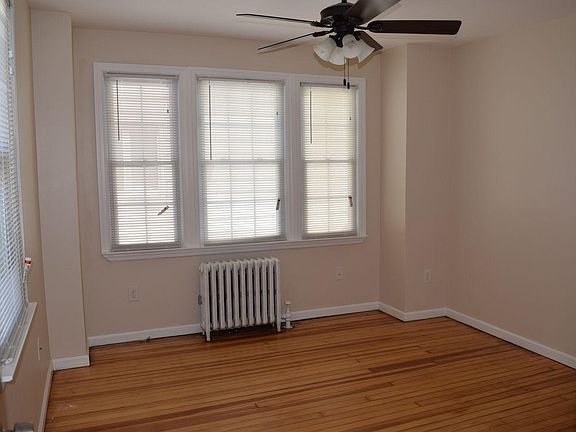 4th image of 89 Lowell St