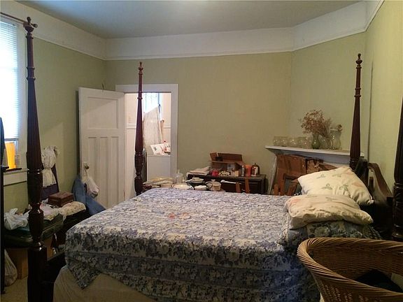 3rd image of 8832 Willow St #34