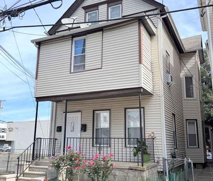 1st image of 5 Dewey St Ab
