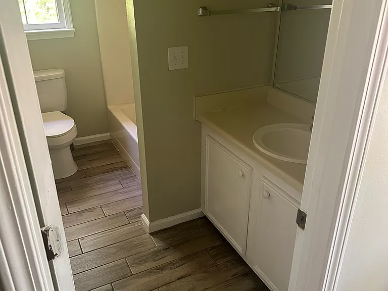 1700 Calvary View Ln — Photo 10