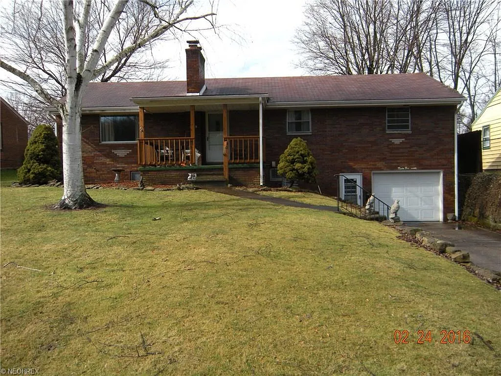 3220 Bears Den Rd photo 1