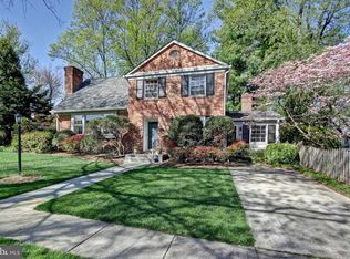 5814 Cromwell Dr, Bethesda, MD 20816