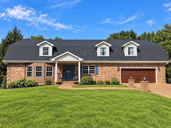 904 Douglas Ln