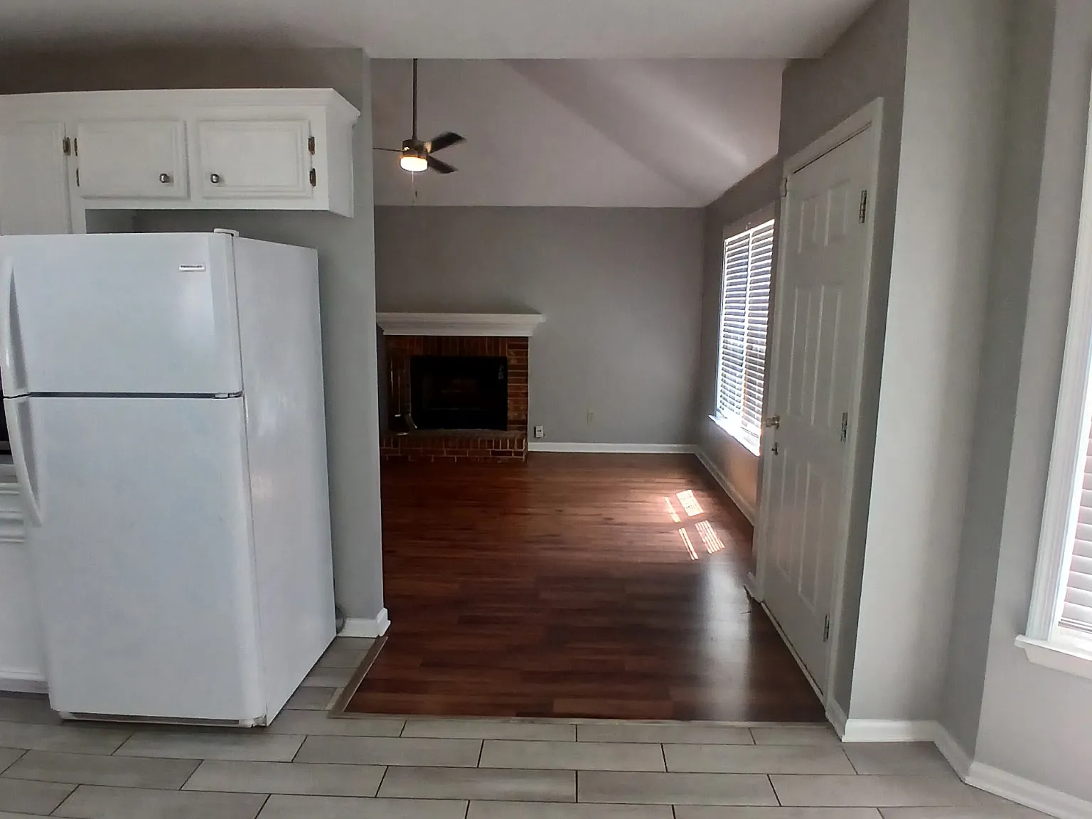 4017 Hickory St — Photo 3