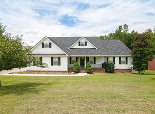 137 Upper Lake Dr, Easley, SC 29640