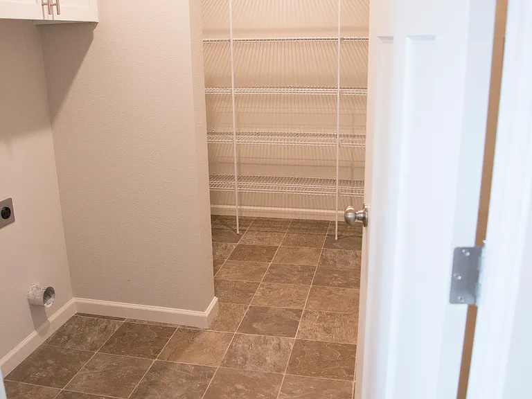 8848 N Appleton Cir — Photo 15