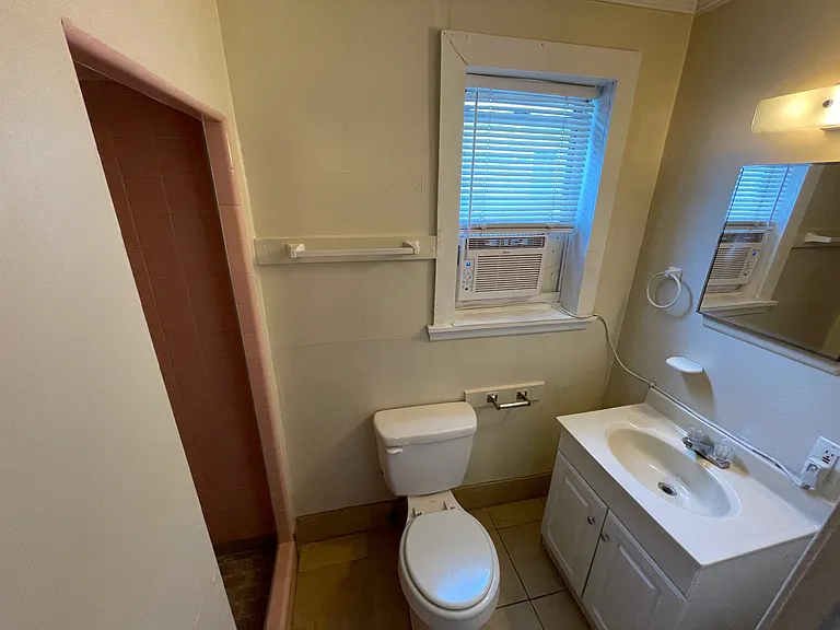 403 W Sunset Ave #A — Photo 8