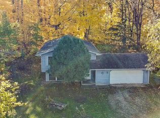 W3523 Oakwood Dr, Lake Geneva, WI 53147