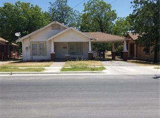 1614 4th St, Brownwood, TX 76801