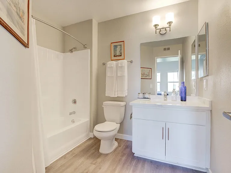 River Ranch Townhomes & Apartments — Photo 70