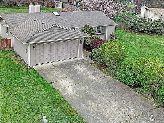 4th image of 2180 Westwood Place