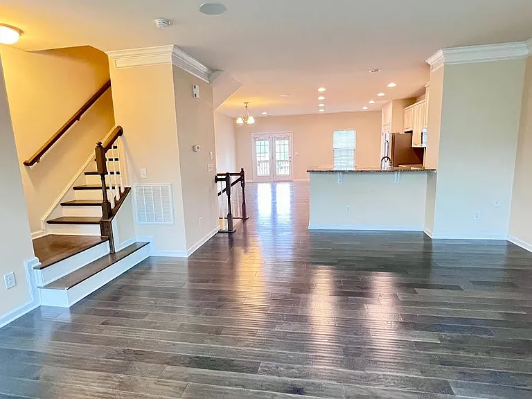 4008 Zilker Park Dr — Photo 8