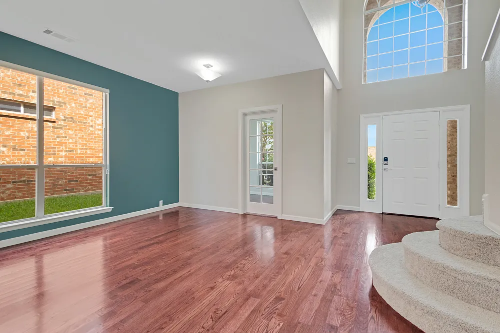 4 bed, 3.5 bath, 3148 sqft, $3,050 — Photo 2