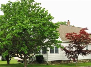 67 Fog Plain Rd, Waterford, CT 06385