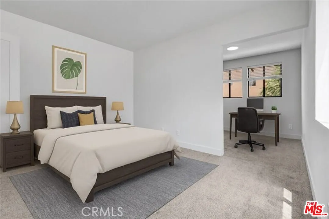 2 bed, 1.0 bath, 1200 sqft, $2,800 — Photo 2