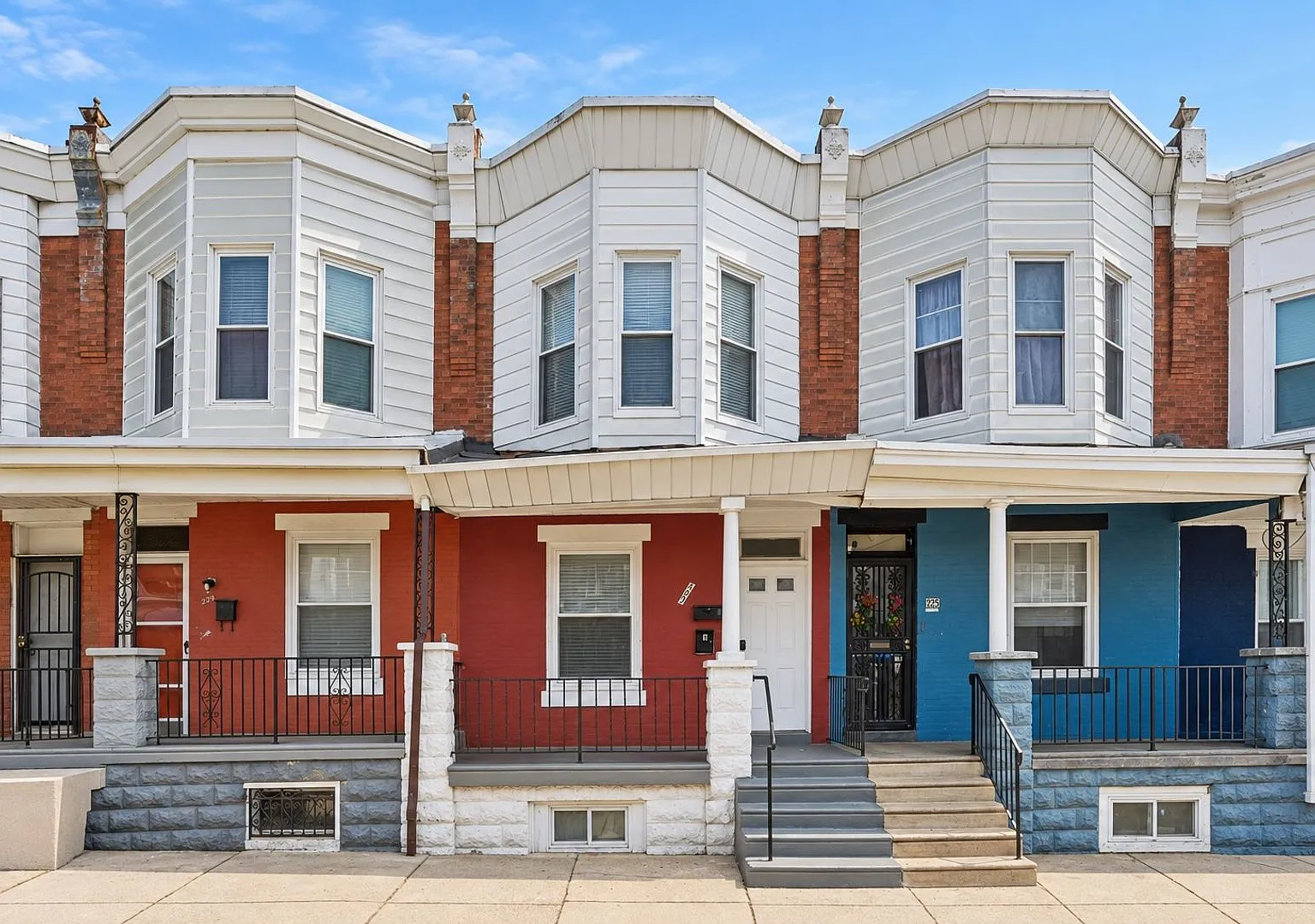 227 N Simpson St — Photo 1