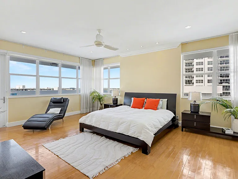 3430 Galt Ocean Dr #1 — Photo 21