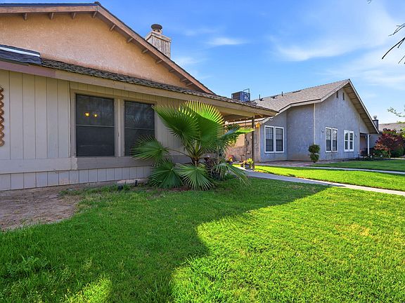 4th image of 2301 N 10th Avenue