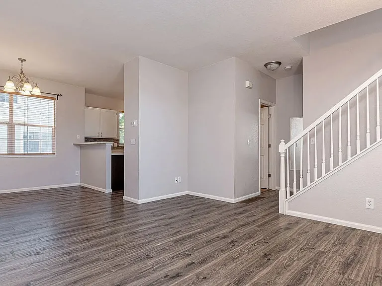 240 W Jamison Cir #27 — Photo 6