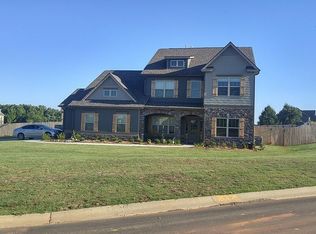 1 Sunray Ln, Simpsonville, SC 29681