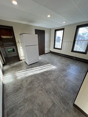 17 Jewel Ave Photo 1