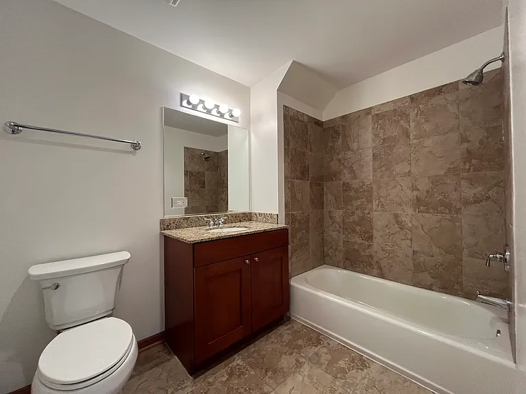 974 W 35th Pl #701 — Photo 24