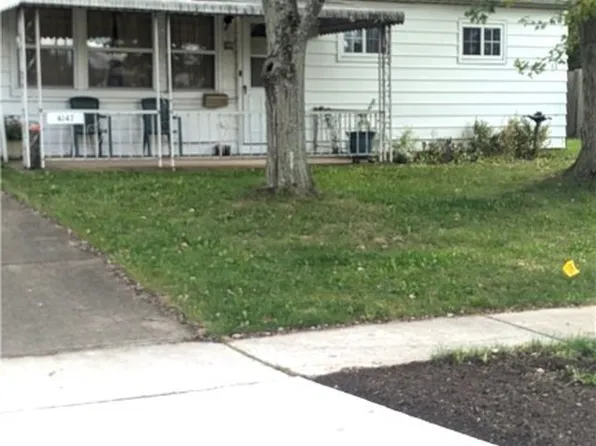4147 Black River Cir, Lorain, OH 44055