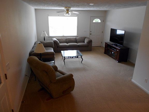 3rd image of 298 N Hills Dr